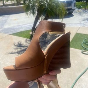 Guess Wedge shoes